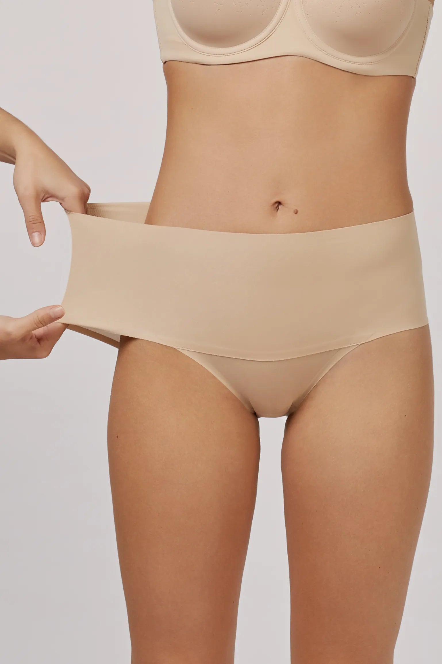 GISELA Slip a vita alta One Size Ref:1/0432