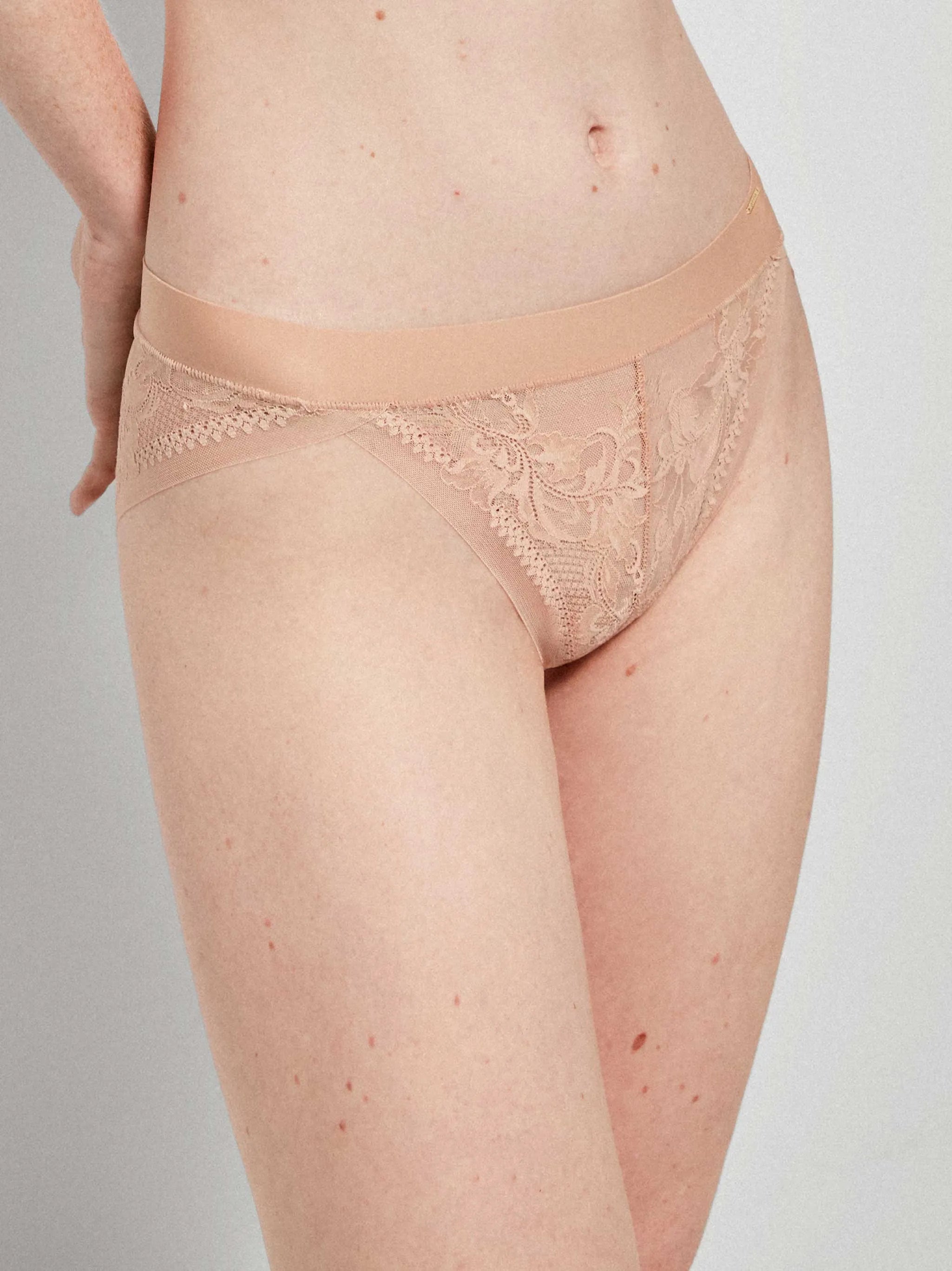 GISELA Slip senza cuciture Ref:1/10021B